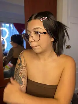 maaddyXXX webcam