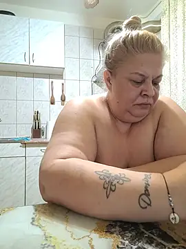 AriannaMilf webcam