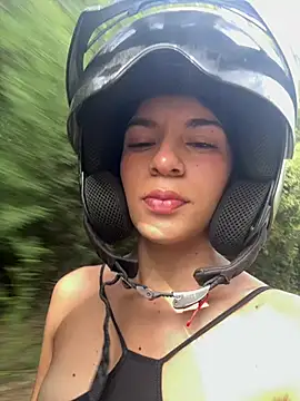 NaniBlossomX webcam
