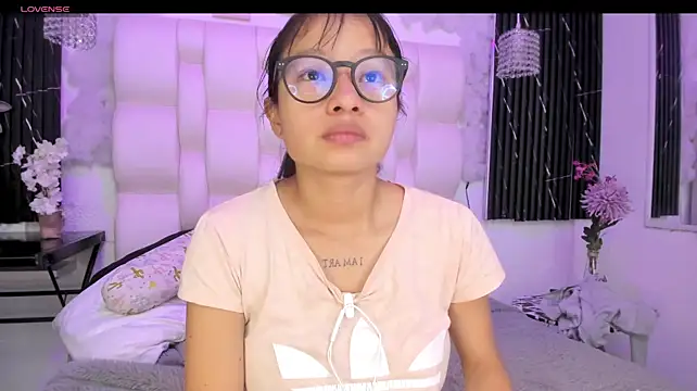 Kittytokyoo webcam