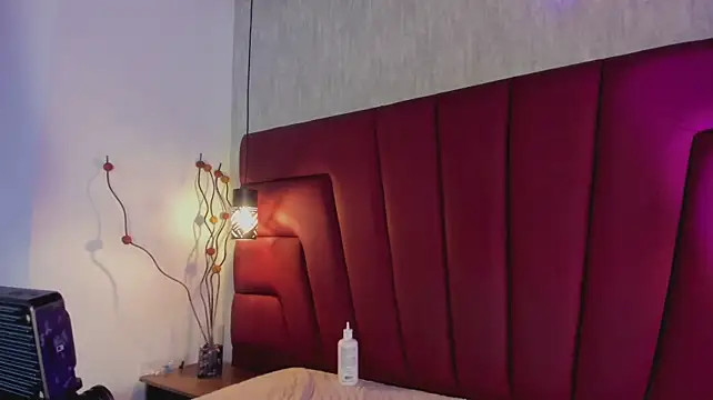 Roxie-Summers11 webcam