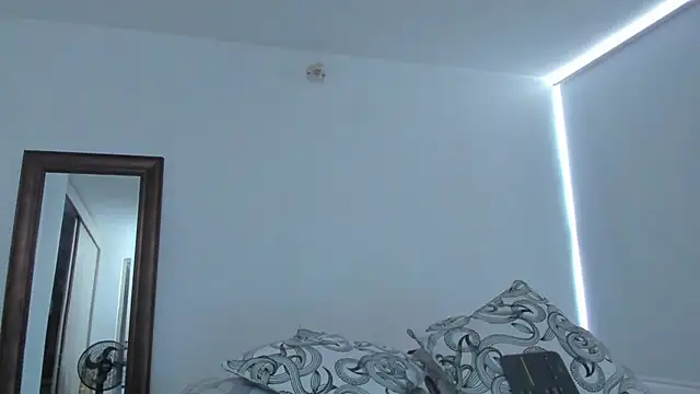 KingLevi01 webcam