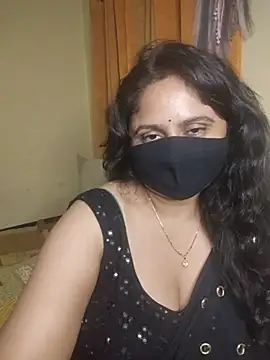 Sravvi499 webcam