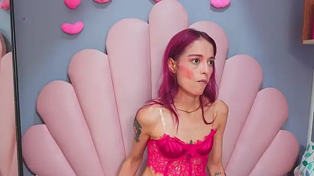 luci_miller webcam