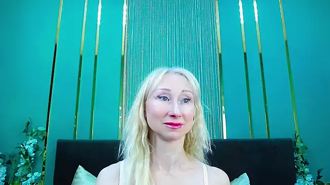 KissDreamm webcam