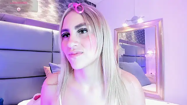 Foxxy__Rhenna18 webcam