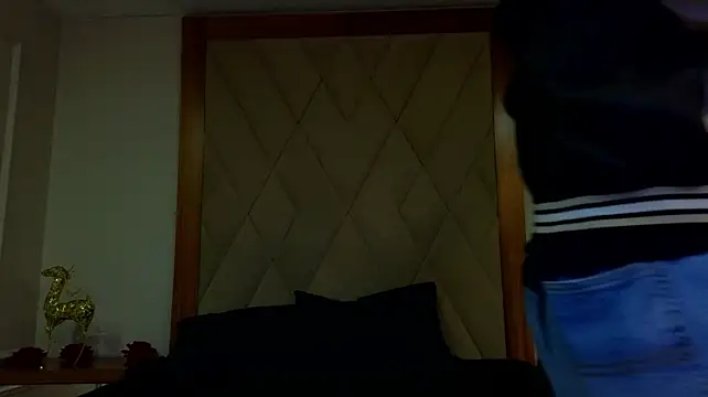 Draven_Bell webcam