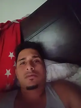 Luisallbertoo webcam