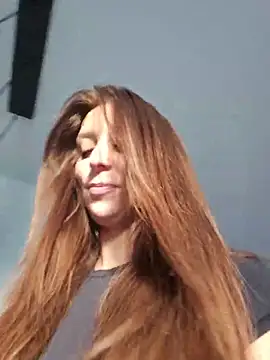 LilyOrion webcam