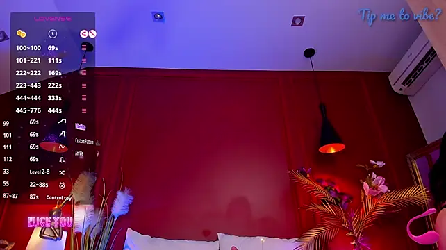 Mayzzie webcam