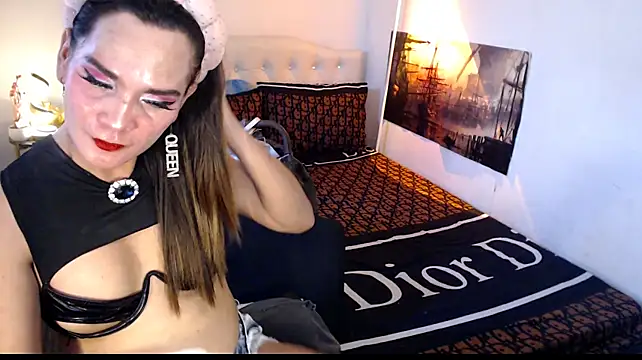 NinaDOM4CUM webcam