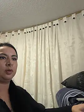 Abril_Luv webcam