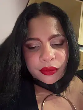 LadyAvalon webcam