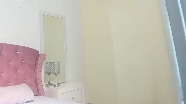 ValyriaX webcam