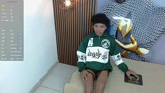 AlessandroBlack_ webcam