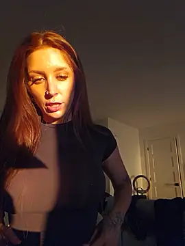 LilyOrion webcam