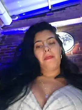 Luianna live sex cam