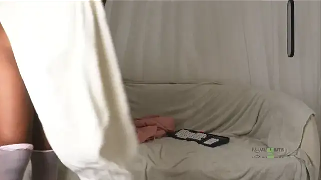 sum___ (F teen) - Handjob & wet masturbation play on the t