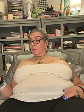 dieseldame1313 webcam