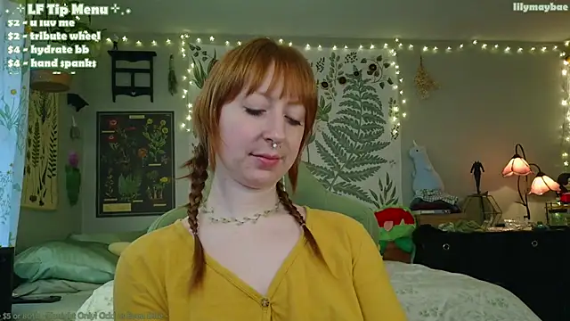LilyMayBae webcam