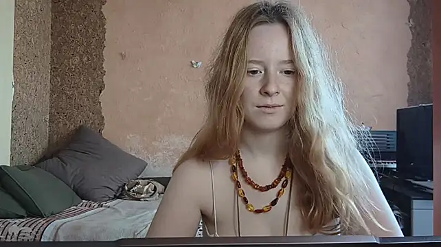 KateVibe_01 webcam