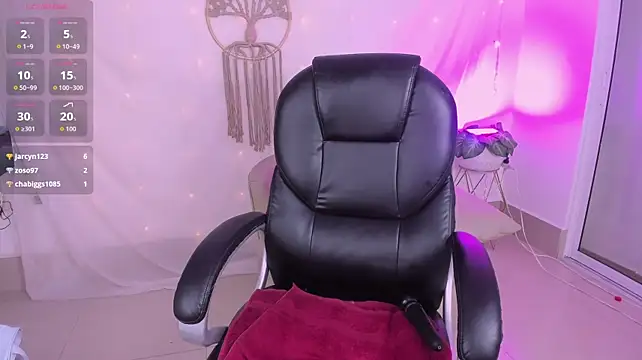 Ginni_charlotte webcam