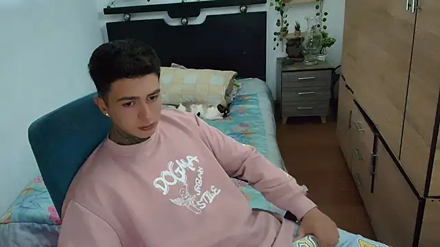 santii_ss (M young) - 👿👋first cum !!!!!!!!!    💦💦💦