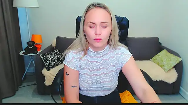 LiluMoon__ webcam