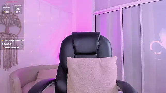 Ginni_charlotte