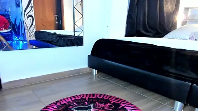 Nyx_Lamort webcam