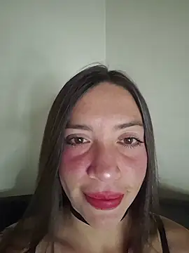 loveuu-bae webcam