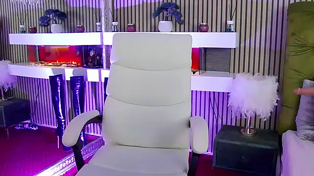 LadyTouch live webcam
