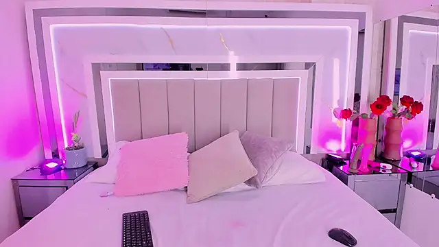 EmilyCruz- webcam