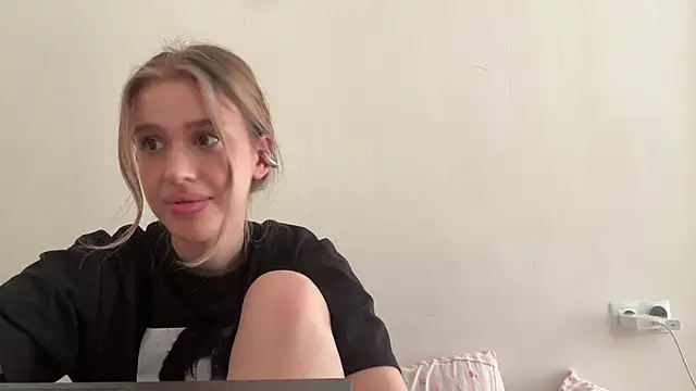Mirelias live cam on StripChat