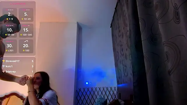 hector_and_aleja live cam on StripChat