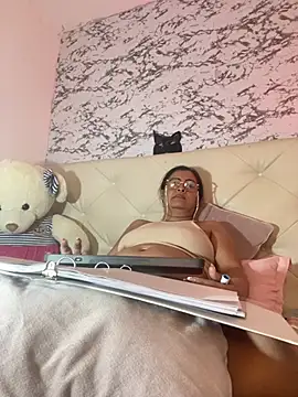 Lili__taylor webcam