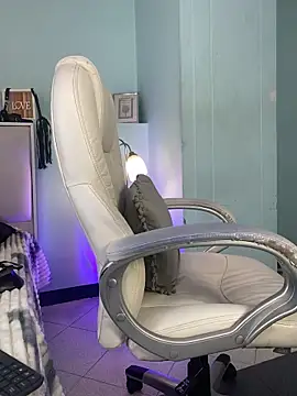 Emerald_gh webcam