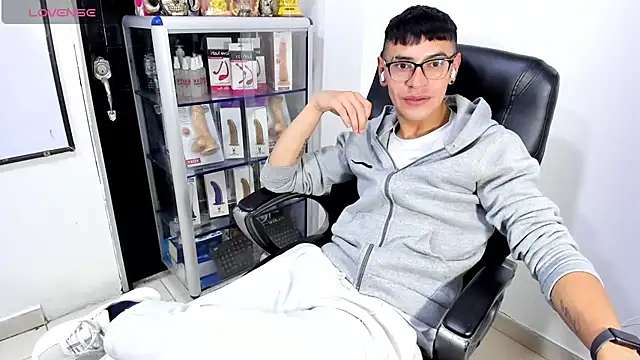 Alexx_bigcockk
