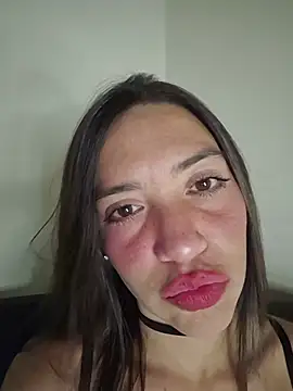 loveuu-bae webcam