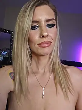 ellieconradxo webcam