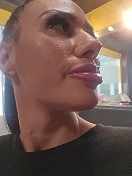 KatiaDivine webcam