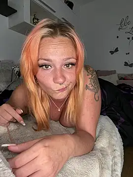 Fiebie_licious_ live webcam