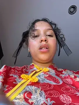 Shara_dreams webcam