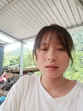 Linda-yiyi webcam