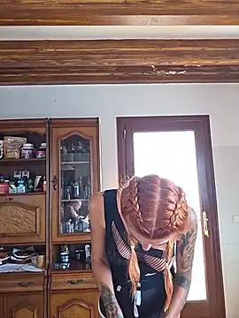 kylie_blck (Ask my age) - SpreadPussy+3 SurpriseVideos