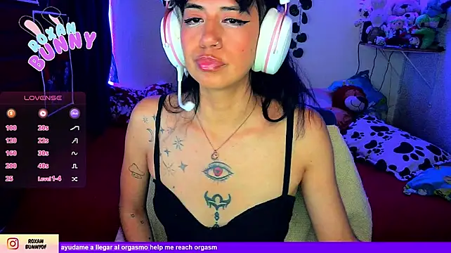 Roxanbunny1 webcam