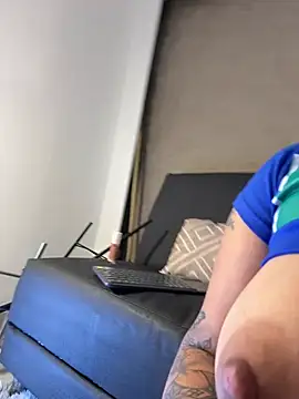 Isa__Blanc webcam