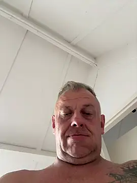 jakubw79 (Ask my age) - Fun