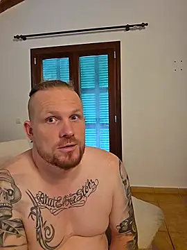 kylie_blck (Ask my age) - SpreadPussy+3 SurpriseVideos