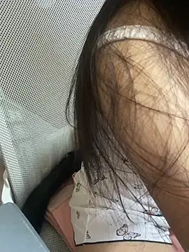 Mina048 webcam